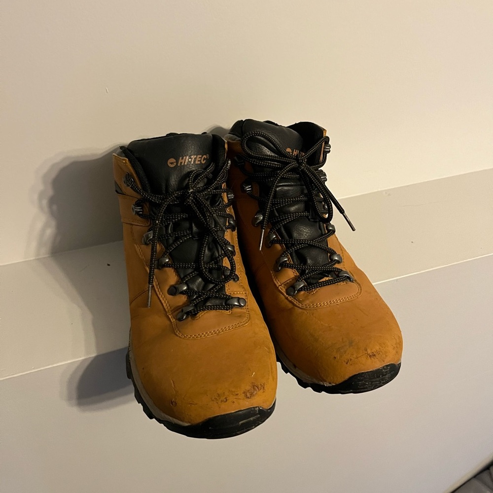 High Tech boots